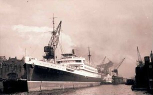 Hamburg: Hafen, Schiff Potsdam, am Kai