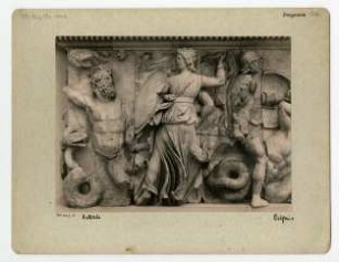 Pergamonaltar, Ostfries - Ausschnitt: Hekate