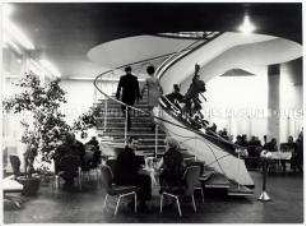 Blick ins Foyer der Kongresshalle am Alexanderplatz