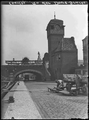 Dovebrücke am Spreebogen