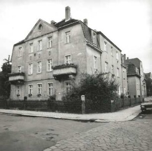Dresden-Mickten, Hauptmannstraße 19/Ecke Naundorfer Straße. Wohnhaus (nach 1900). Eckansicht