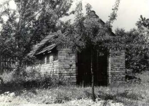 Backofen in Heide : Bauwesen - Wirtschaftsgebäude und Gehöfte. Ort: Hola / Heide. Haus Nr. 3. Backofen aus dem Jahre 1923, derzeit Wasch- und Trockenhaus.