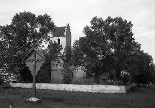 Wehingen: Kirche und Marterl