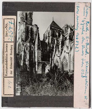 Laon: Kathedrale, Südquerschiff, Vierungsturm von Ostsüdost (vgl. Fotoobjekt Foto Marburg M 166072)