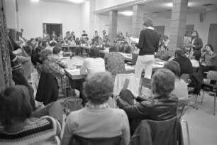 Wahl des neuen Allgemeinen Studentenausschusses AStA der Universität Karlsruhe durch das Studentenparlament