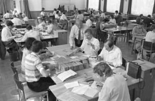Auszählung der Wählerstimmen zur Europawahl 1984