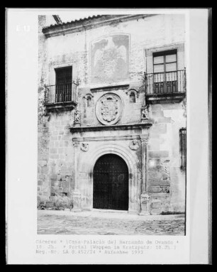 Palacio de Hernando de Ovando — Portal