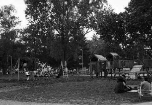 Freiburg im Breisgau: Kinderspielplatz im Quartier St. Christoph