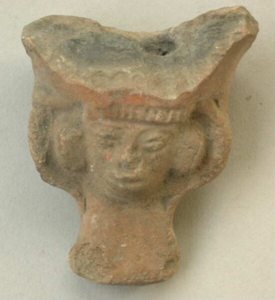 Clay vessel foot (fragment)