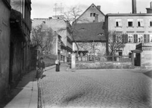 Blick auf Brunnenplatz und Brunnengasse - heute Teil der Marthastraße und Sophienstraße