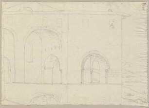 Teil der Bogengalerie in dem Kloster San Francesco zu Assisi