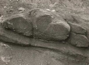 Lausitzer Bergland. Granititbruch bei Schönberg (Cunewalde) Schalenstruktur eine Blockes