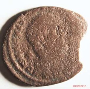 Römische Münze, Nominal Maiorina, Prägeherr Magnentius, Prägeort Lyon, Original
