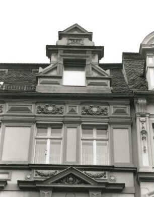 Görlitz, Landeskronstraße 3. Wohnhaus (1889). Dachhäuschen
