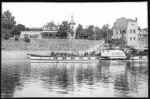 Radebeul. Bootshaus - Kötzschenbroda