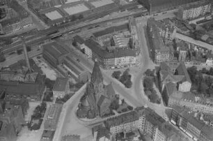 Dresden. Wettiner Platz mit Jakobikirche und Umgebung. Luftbild-Schrägaufnahme von Süd-Südosten