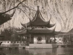 China. Shanghai. Teehaus im Garten eines "reichen" Chinesen