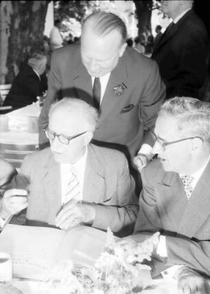 Chemiker; Maikäferrede: Leopold Ruzicka, H. Mohler