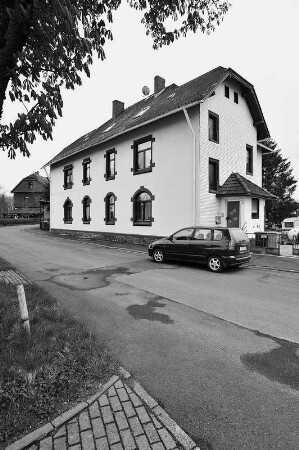 Ehem. Bahnarbeiterwohnhaus (Wohnhaus); Grebenhain, Bahnhofstraße 61