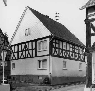 Mengerskirchen, Gartenfeldstraße 3