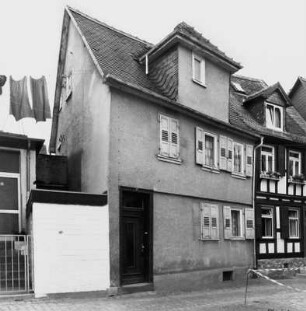 Butzbach, Roßbrunnenstraße 15, Roßbrunnenstraße 17