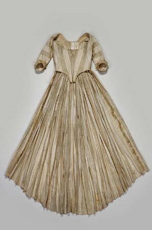 Manteau für ein zweiteiliges Frauenkleid (Robe à l'Anglaise retroussée)