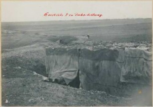 Foto eines Geschützes in Ruhestellung