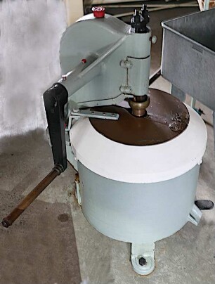Wäscheschleuder mit Handbetrieb
