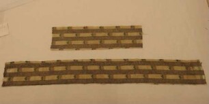 Fragment eines Seidenbrokats