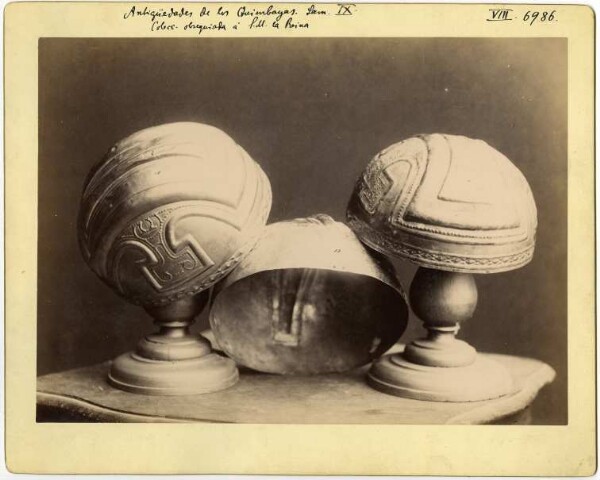 Gold helmets from the collection obsequiada á S.M. la Reina Lam. IX, Antigüedades de los Quimbayas