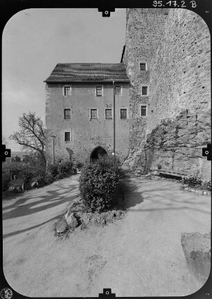 Kohren-Sahlis-Gnandstein. Burg Gnandstein (Baubeginn A. 13. Jh.). Torhaus und Südflügel