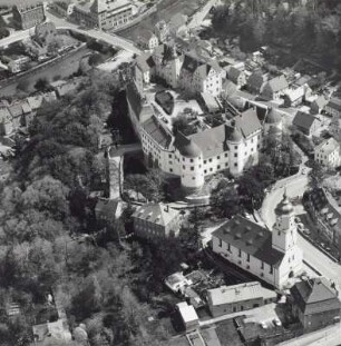 Nossen. Kirche und Burgberg mit Schloß. Blick über Freiberger Mulde