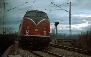 Gäubahn Stuttgart Nord Lok 221 107 DC 481