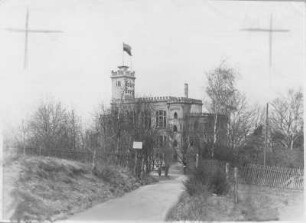 Cossebaude (Dresden-Cossebaude), Am Osterberg 1. Restaurant und Hotel "Osterberg" (um 1890). Eingangsseite