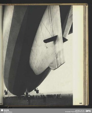 Landung des Zeppelins. Flugplatz Frankfurt a. M.