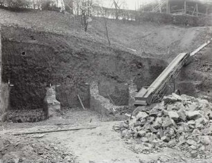 Dresden. Zwingerwall, Aufdeckung von Mauerzügen ehemaliger Kasematten bei der Anlegung einer Transformationsturbine
