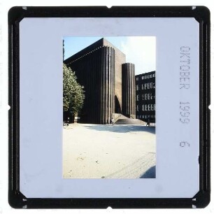 Berlin, Kirche am Hohenzollernplatz : Nordwestansicht