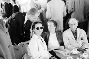 15. Tagung 1965 Physiker; Maikäferrede: Frau ?, Frau Dirac, Paul Dirac