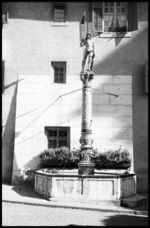 Keine Beschreibung [Solothurn: St. Ursenbrunnen]
