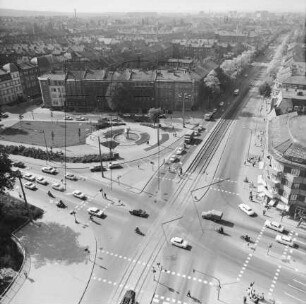 Rosa-Luxemburg-Platz in Erfurt : Blickrichtung Nordwesten in die Karl-Marx-Allee (Magdeburger Allee)