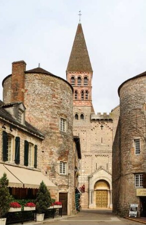 Frankreich. Bourgogne. Saone et Loire. Tournus. Kirche Saint Philbert. Romanische Abteikirche