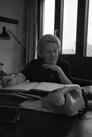 Ruhestand für die langjährige Leiterin des künstlerischen Betriebsbüros des Badischen Staatstheaters Margit Zanck