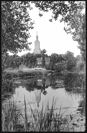 Groitzsch. Blick zur Kirche