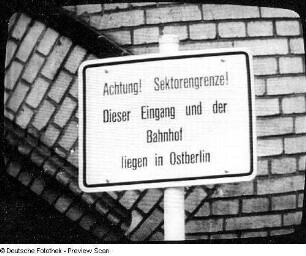 Fernsehbild der Berliner Mauer