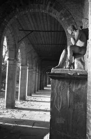Gruftenhalle im Alten Friedhof an der Kapellenstraße.