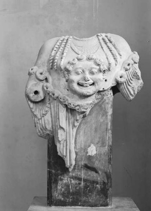 Statue