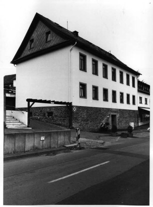 Ehemalige Schule; Solms, Wetzlarer Straße 24