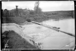 Me Kanal, Absturzbauwerk, Ölfänger, in der Saale in Daspig