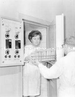 Brutraum des Forschungsinstituts für Impfstoffe Dessau