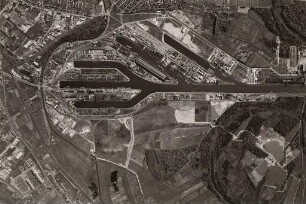 Luftbildaufnahmen von Karlsruhe. Rheinhafen/Rheinstadt - Rheinhafen von oben